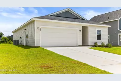 609 S Squires Run Lane, Richlands, NC 28574 - Photo 1