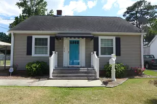 1404 Peachtree St, Goldsboro, NC 27530 - Photo 1