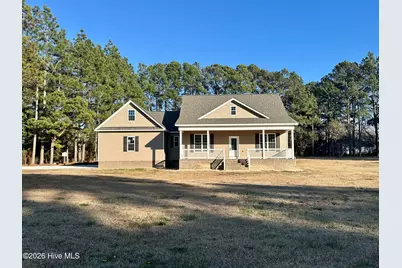 100 Chris Street, Mount Olive, NC 28365 - Photo 1