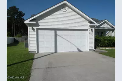 203 Sellhorn Boulevard, New Bern, NC 28562 - Photo 1