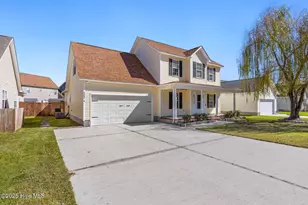 322 Providence Dr, Jacksonville, NC 28546 - Photo 1