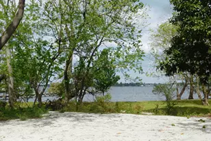 706 E Front St, New Bern, NC 28560 - Photo 1