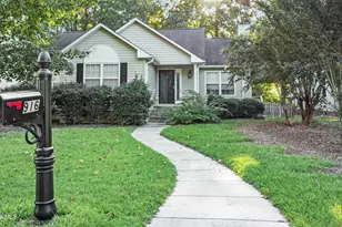 916 Buckingham Rd, New Bern, NC 28562 - Photo 1