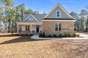 492 Longleaf Dr, West End, NC 27376 - Photo 1