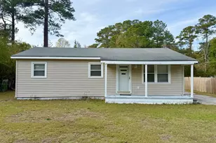 91 Vermont Ave, Washington, NC 27889 - Photo 1