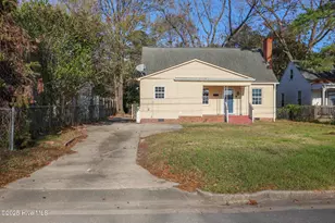 402 Warlick St, Jacksonville, NC 28540 - Photo 1