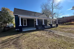 509 Champlain St, Hamlet, NC 28345 - Photo 1