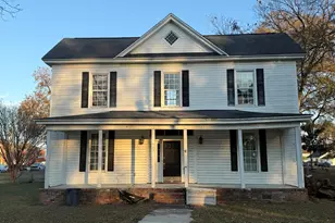 105 S Mill St, Pikeville, NC 27863 - Photo 1