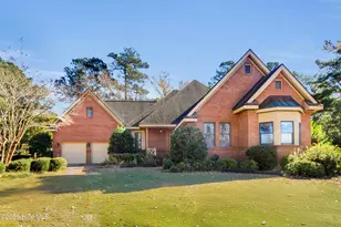 6001 Clubhouse Dr, New Bern, NC 28562 - Photo 1