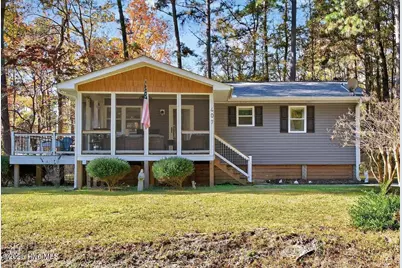 407 Sandlewood Drive NW, Calabash, NC 28467 - Photo 1