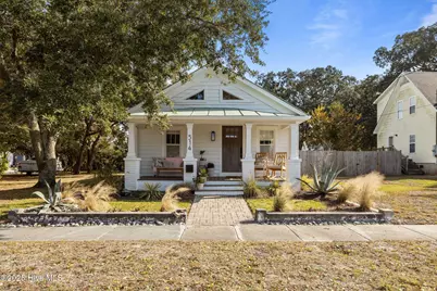 514 Pollock Street, Beaufort, NC 28516 - Photo 1