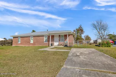 1113 E Stewart Circle, Wilmington, NC 28405 - Photo 1