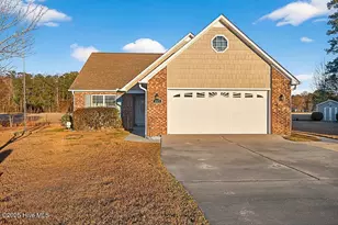 105 Sumatra Ct, New Bern, NC 28560 - Photo 1