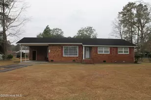 203 Northwood Dr, Whiteville, NC 28472 - Photo 1