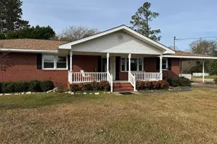 205 N Miller St, Chadbourn, NC 28431 - Photo 1