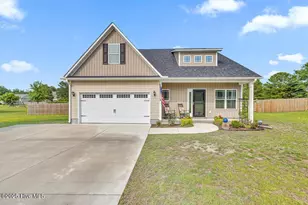 122 Derby Ln, Hampstead, NC 28443 - Photo 1