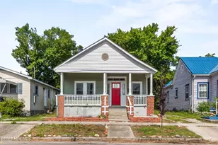 609 N 10th St, Wilmington, NC 28401 - Photo 1