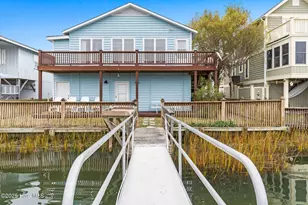 127 Starfish Dr, Holden Beach, NC 28462 - Photo 1