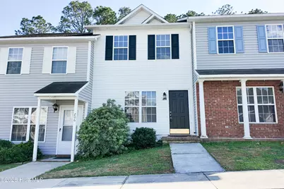 204 Meadowbrook Lane, Jacksonville, NC 28546 - Photo 1