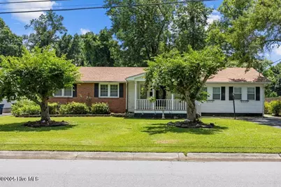 613 Maple Street, Jacksonville, NC 28540 - Photo 1