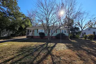 1012 Walnut Ln, Rockingham, NC 28379 - Photo 1
