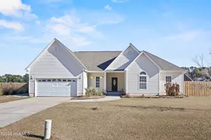 213 Lakeside Dr, Sneads Ferry, NC 28460 - Photo 1