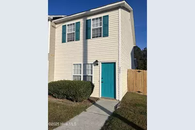 200 Pinegrove Court, Jacksonville, NC 28546 - Photo 1