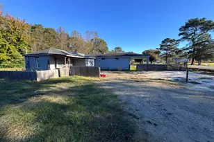 441 Wagon Ford Rd, Beulaville, NC 28518 - Photo 1