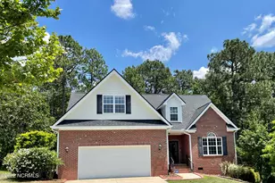 105 Silverburn Pl, Aberdeen, NC 28315 - Photo 1