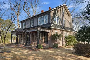 123 E College St, Mount Olive, NC 28365 - Photo 1