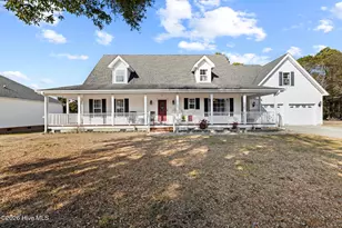 137 Skipper Ct, Newport, NC 28570 - Photo 1