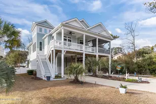 107 SE 44th St, Oak Island, NC 28465 - Photo 1