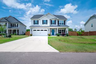 909 Needlerush Rd, Sneads Ferry, NC 28460 - Photo 1