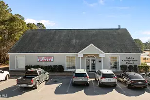 2601 N Herritage St, Kinston, NC 28501 - Photo 1