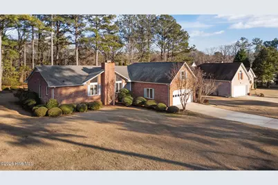 212 Pinewood Drive, New Bern, NC 28562 - Photo 1