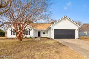 111 Manteo Dr, Raeford, NC 28376 - Photo 1