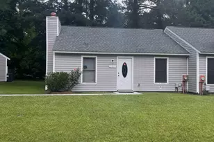 125 Corey Cir, Jacksonville, NC 28546 - Photo 1