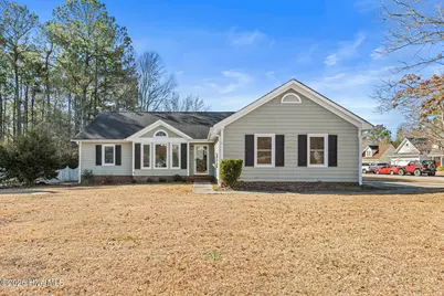 301 Hampshire Place, Jacksonville, NC 28546 - Photo 1