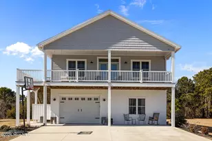 203 Backfin Ct, Newport, NC 28570 - Photo 1