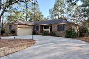 20 Briarwood Cir, Pinehurst, NC 28374 - Photo 1