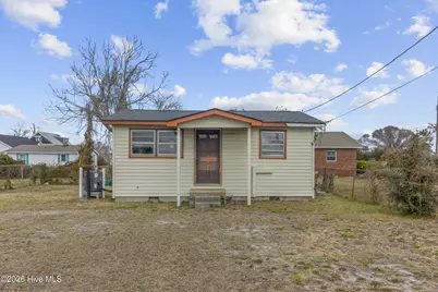 1102 Bay Street, Morehead City, NC 28557 - Photo 1