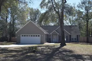 224 Shellbank Dr, Sneads Ferry, NC 28460 - Photo 1