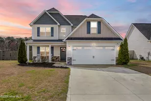214 Breakwater Dr, Sneads Ferry, NC 28460 - Photo 1