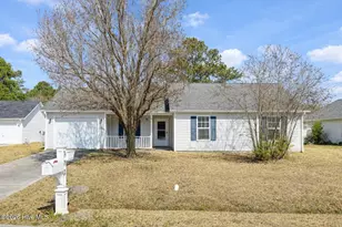 302 Paddock Pl, Jacksonville, NC 28546 - Photo 1