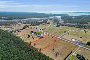 201 Mayflower Dr, Newport, NC 28570 - Photo 1