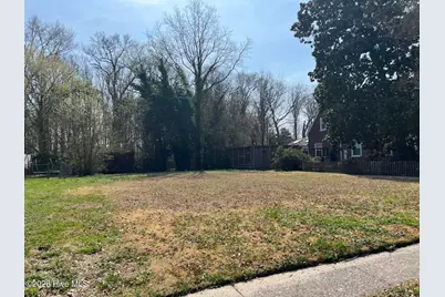 1015 W Church Street, Elizabeth City, NC 27909 - Photo 1