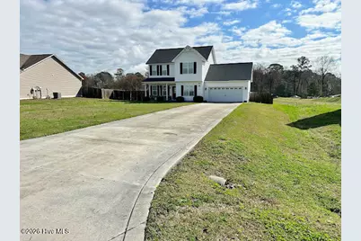 102 Buckhaven Drive, Richlands, NC 28574 - Photo 1