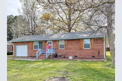 213 N McRae Street, Burgaw, NC 28425 - Photo 1