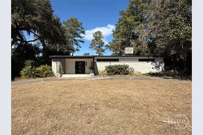 1426 N Camden Circle, Savannah, GA 31406 - Photo 1
