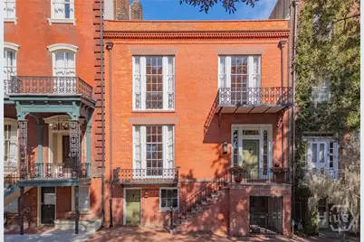 228 E Oglethorpe Avenue, Savannah, GA 31401 - Photo 1